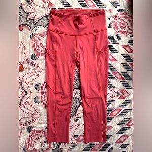 Lulu lemon capris